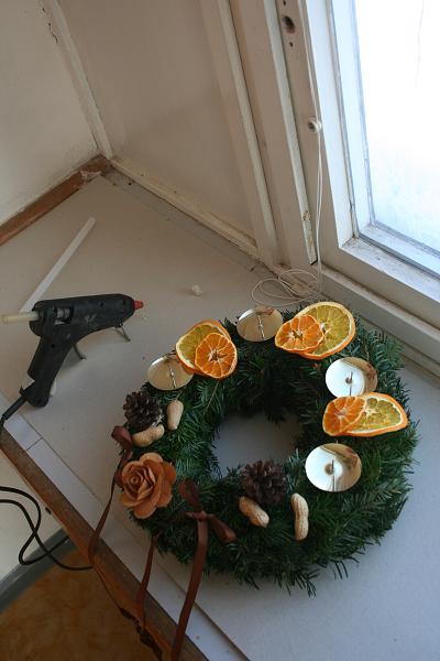 Výroba věnců - 5. 12. 2010