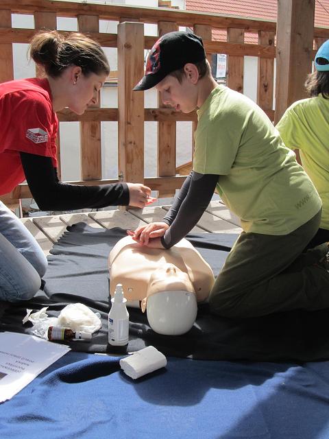 Hrad žije první pomocí - 2.6.2013