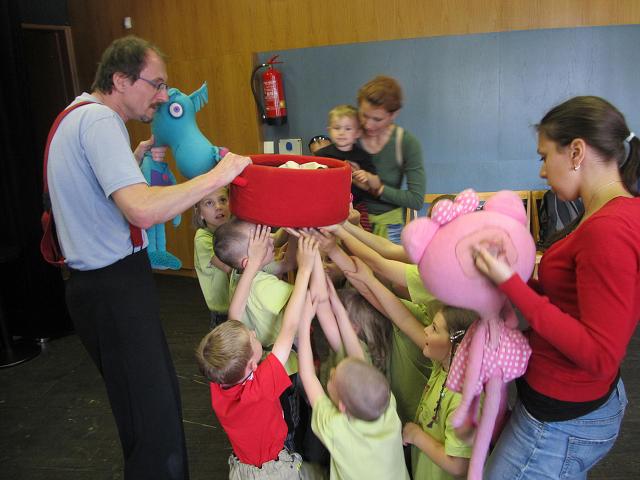 Divadlo loutek - 31.5.2014